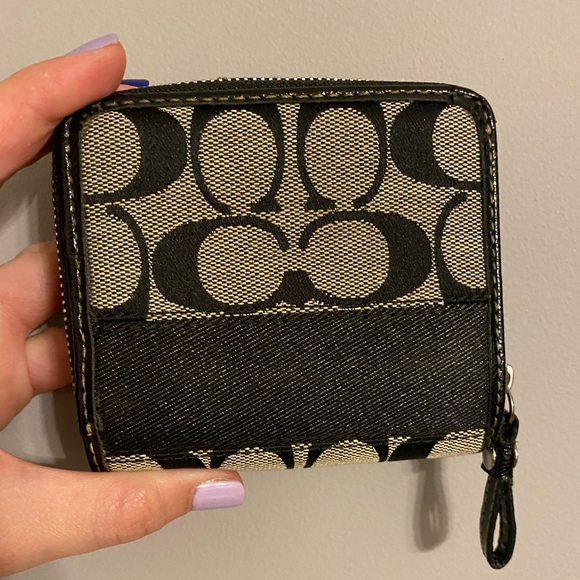 Coach Wallet - Picture 3 of 5